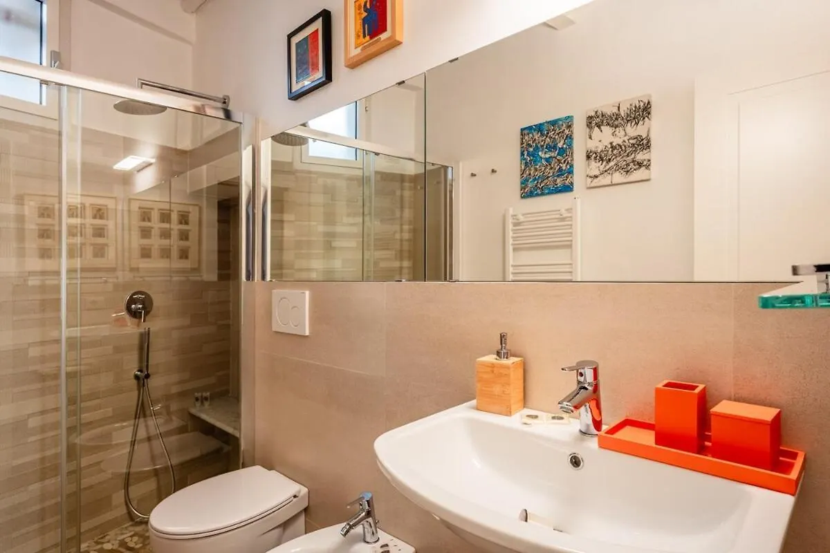 Eloisa Apartment - Affitti Brevi Italia Lucca 0*,  Italy
